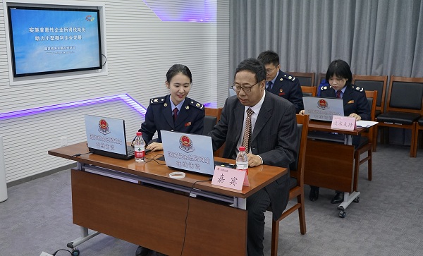 访谈图片